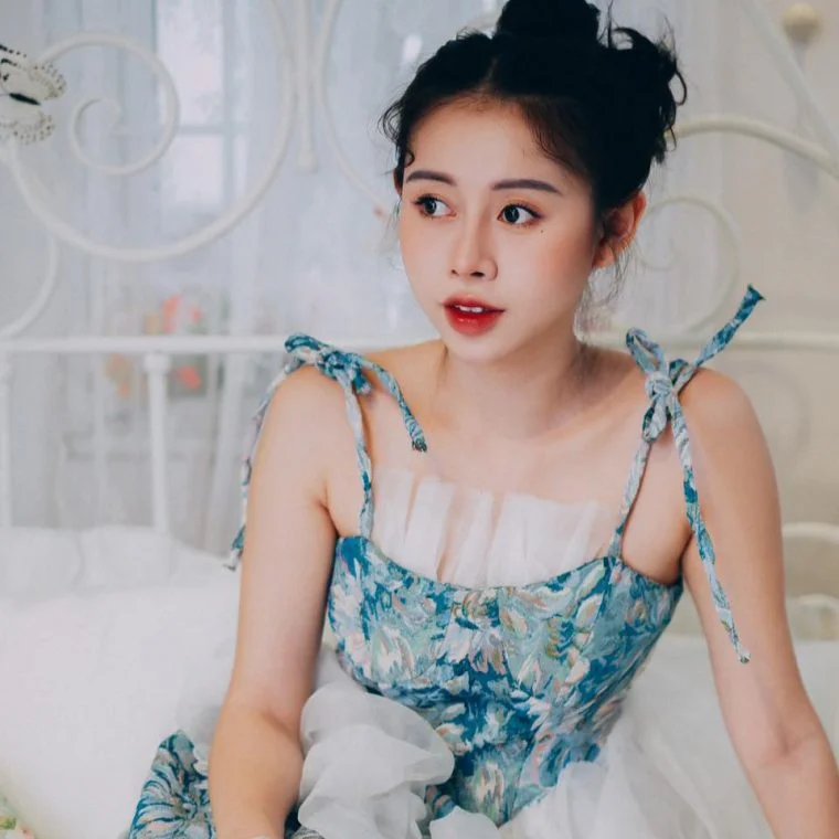 Tiktoker Việt Phương Thoa - Hình ảnh 2