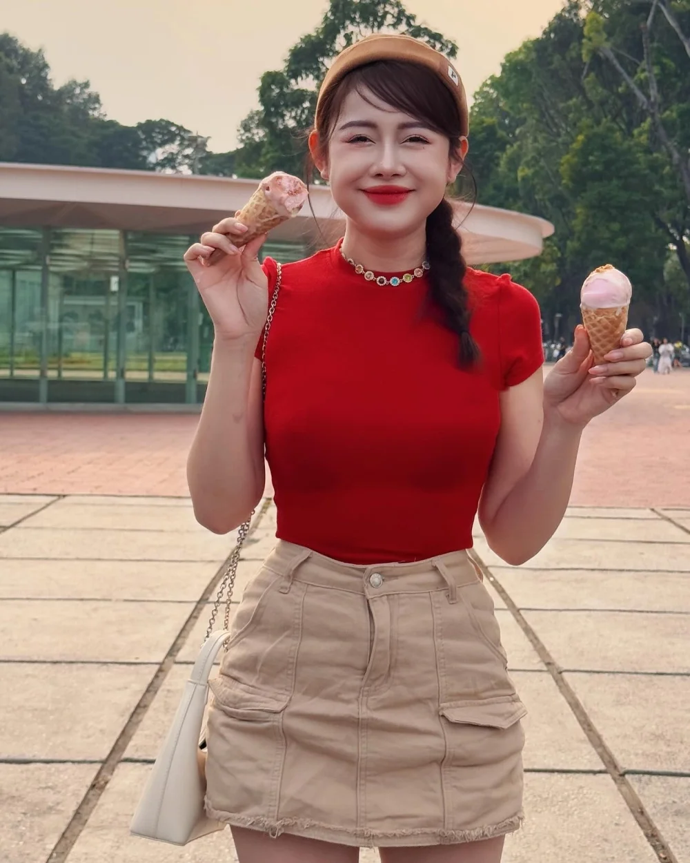 Góc trang điểm rạng rỡ từ Việt Phương Thoa makeup