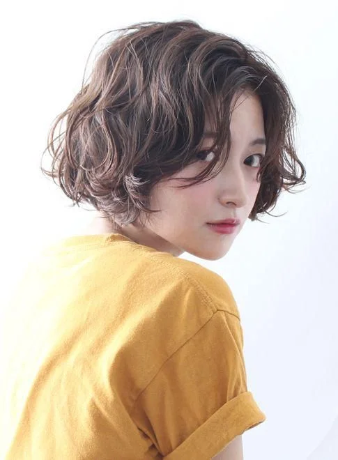 Top 8 kiểu tóc bob layer đang khuấy đảo các tín đồ làm đẹp - Omnia Hair Boutique - Salon tóc organic tại Hà Nội