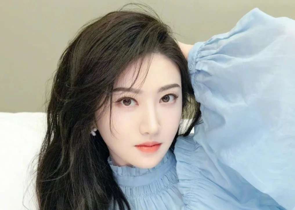 Vụ Cảnh Điềm bị phát tán 3 video nóng: Trương Kế Khoa mất hợp đồng