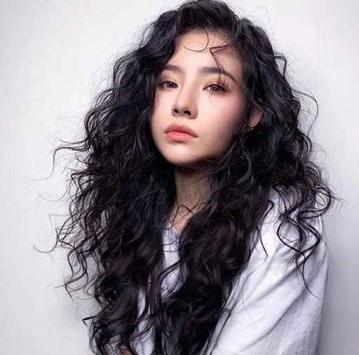 Từ A-Z về kiểu tóc xoăn hippie cho các cô nàng cá tính