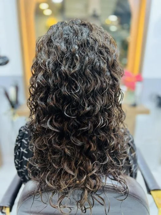 Top 5 salon uốn tóc xoăn hippie (tóc xù mì) đẹp nhất tại Đà Nẵng