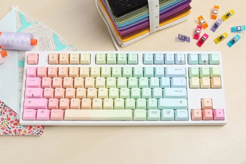 hình ảnh bàn phím máy tính cầu vồng