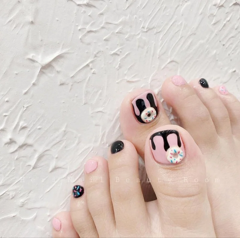 Những mẫu nail chân đẹp nhẹ nhàng mà tỏa sáng